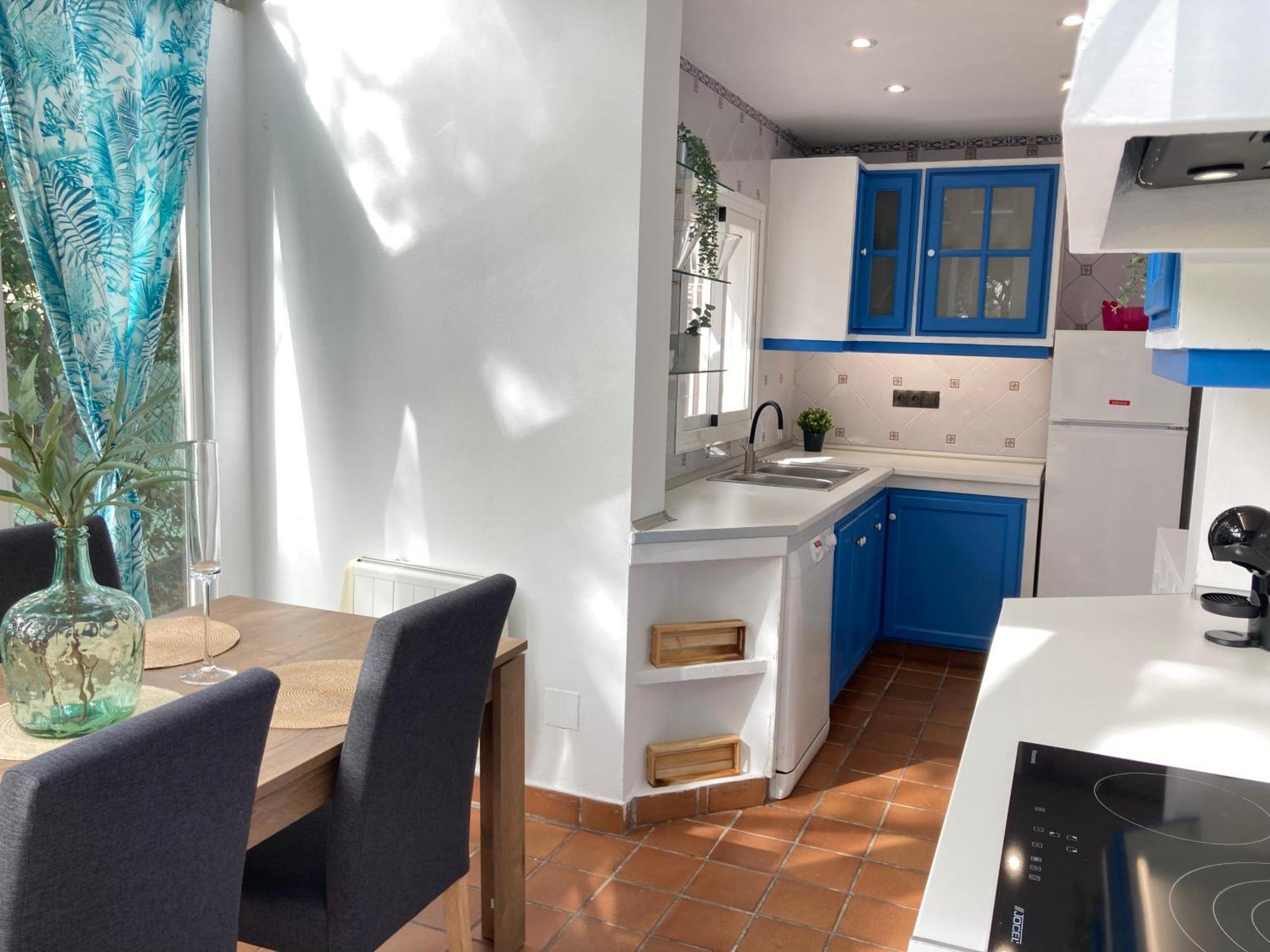 Marbella White Home, Calahonda, By Sol Maestranza Ситио-де-Калаонда Экстерьер фото