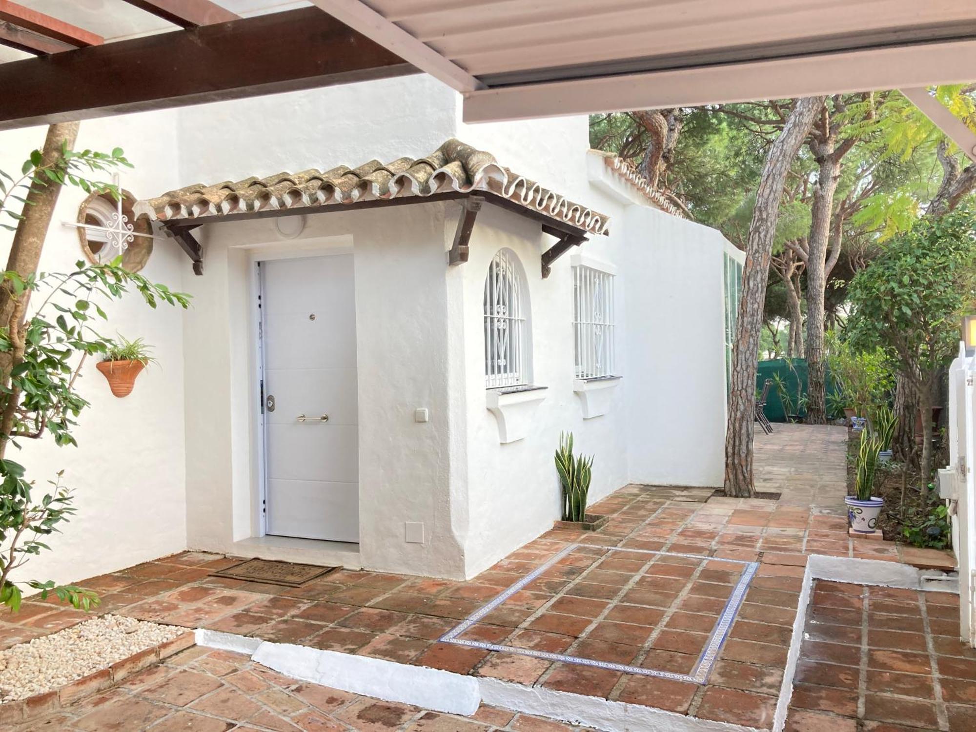 Marbella White Home, Calahonda, By Sol Maestranza Ситио-де-Калаонда Экстерьер фото