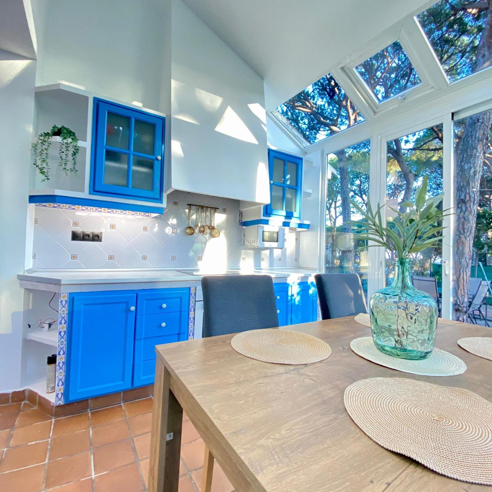 Marbella White Home, Calahonda, By Sol Maestranza Ситио-де-Калаонда Экстерьер фото